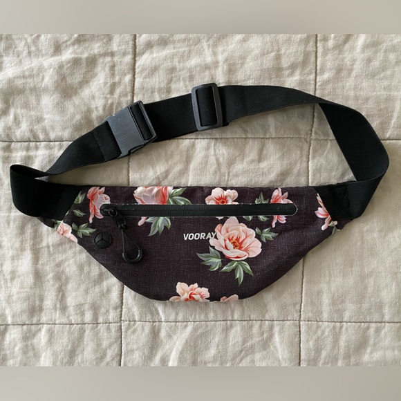 Vooray Handbags - Vooray Active Fanny pack, rose black